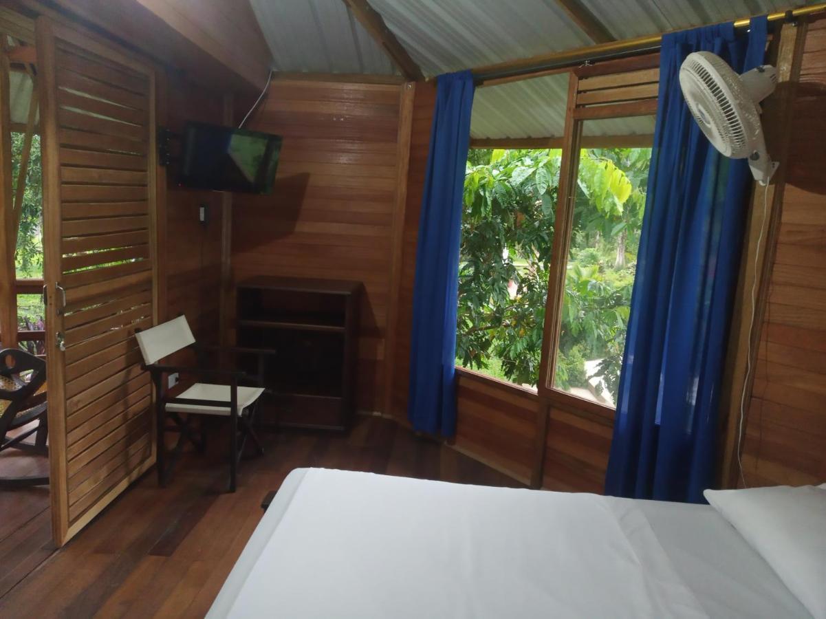 Hostal Suna Vito Puerto Asís Esterno foto