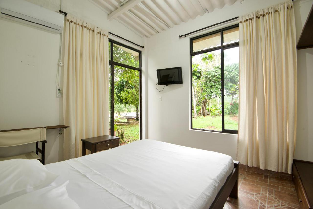 Hostal Suna Vito Puerto Asís Esterno foto