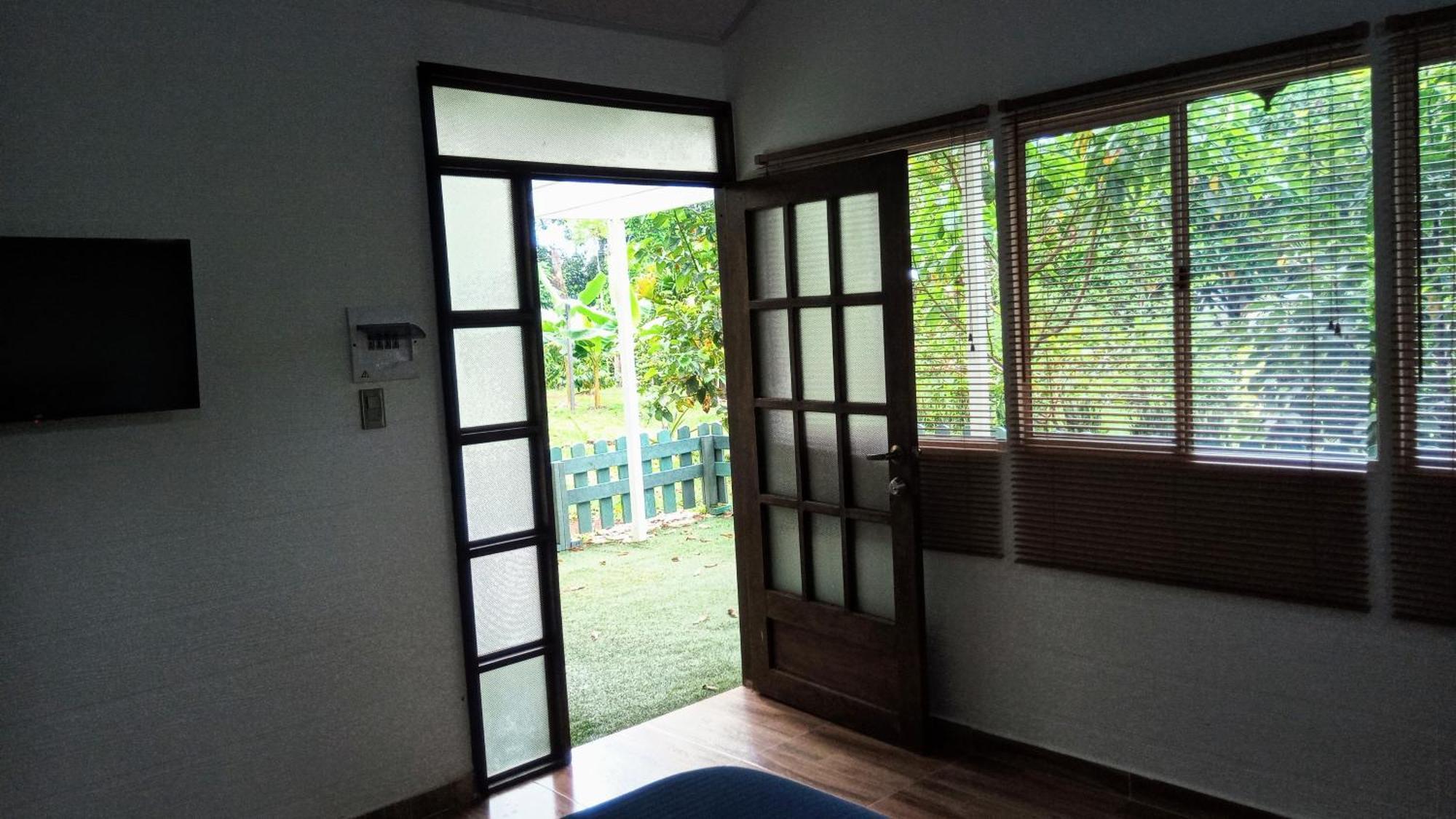 Hostal Suna Vito Puerto Asís Esterno foto