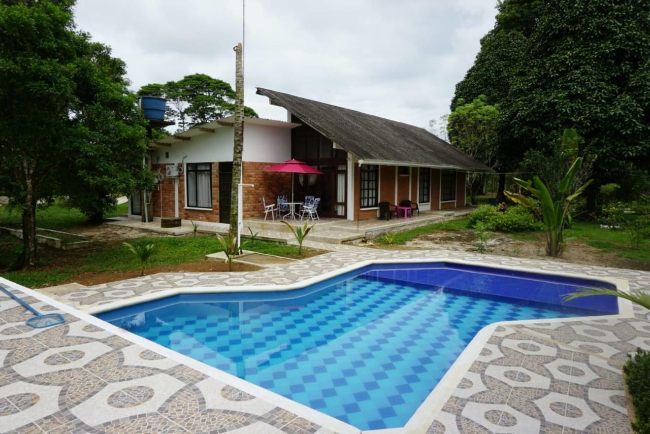 Hostal Suna Vito Puerto Asís Esterno foto