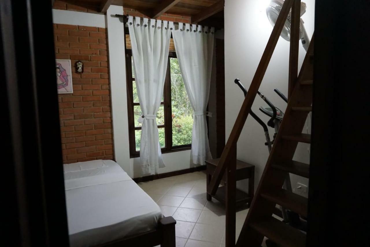 Hostal Suna Vito Puerto Asís Esterno foto