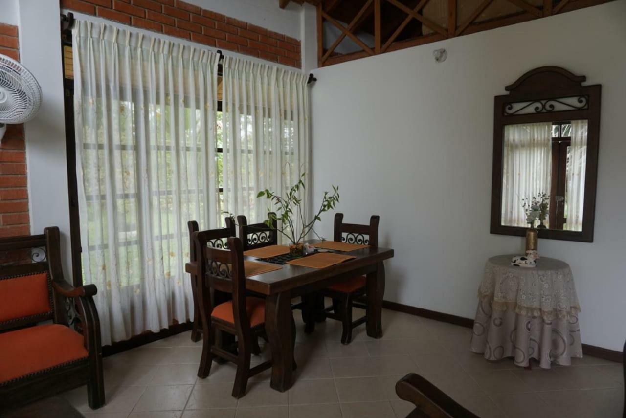 Hostal Suna Vito Puerto Asís Esterno foto